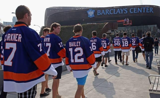 NY Islander Traditions Stay The Same After Brooklyn Move