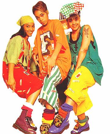 Here's What To Wear To 90's Fest