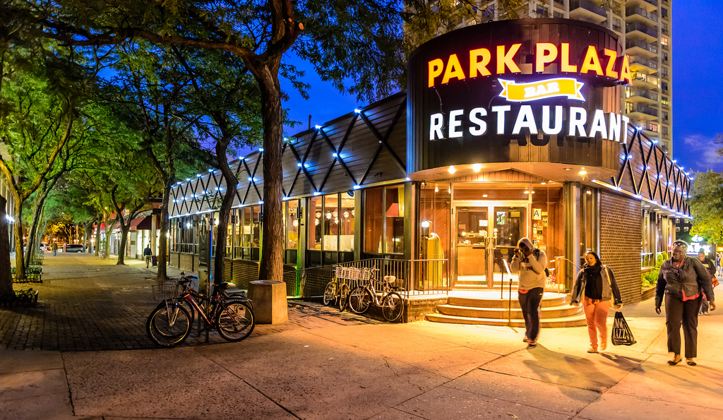 Developer To Bulldoze Beloved 33 Year Old Park Plaza Diner