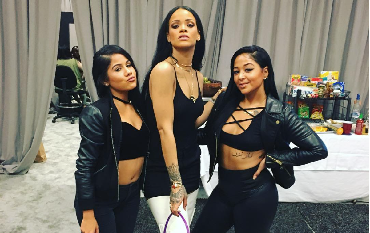 Rihanna Surprised One Of Her Biggest Fans With Tickets To Her Barclays Center 'ANTI' Show