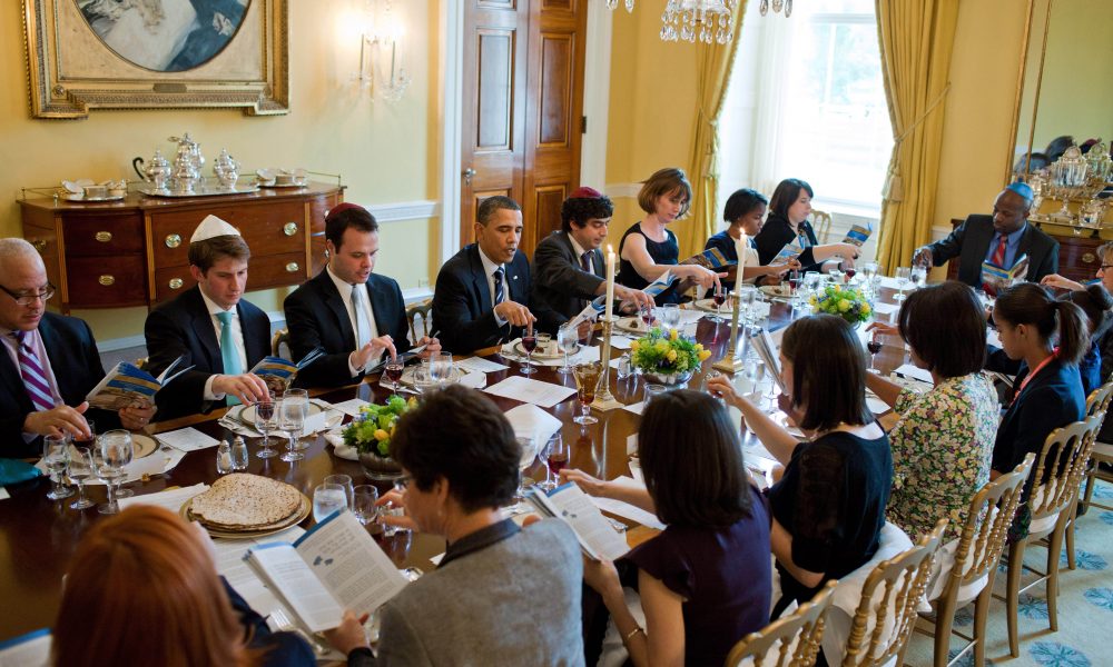 Passover_Seder_Dinner_at_the_White_House_2011-1000x600.jpg